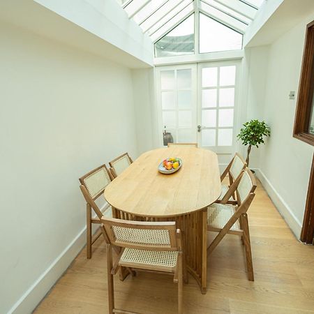 2Bedroom Gem In The Heart Of Kensington Londyn Zewnętrze zdjęcie