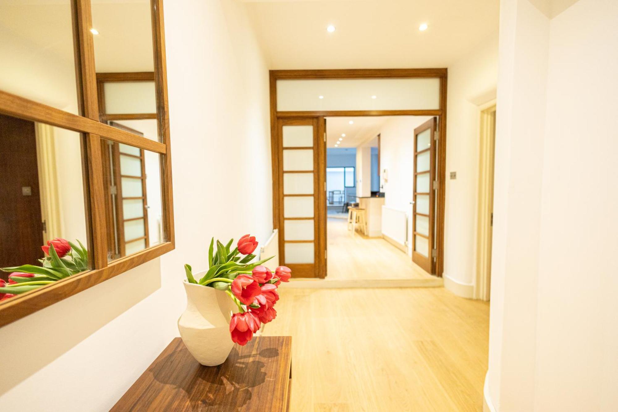 2Bedroom Gem In The Heart Of Kensington Londyn Zewnętrze zdjęcie