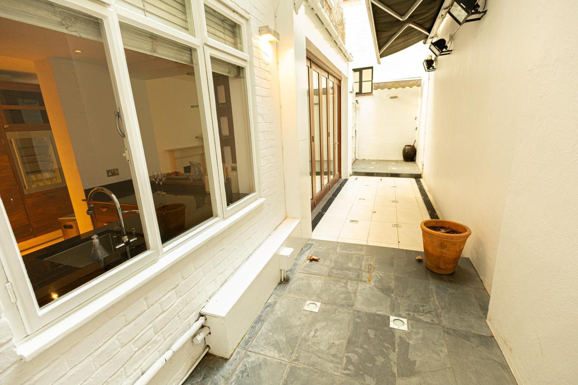 2Bedroom Gem In The Heart Of Kensington Londyn Zewnętrze zdjęcie